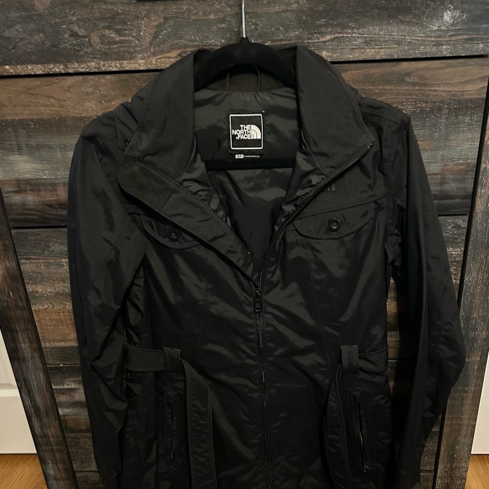The North Face Women's Trench Style Rain Jacket in Black